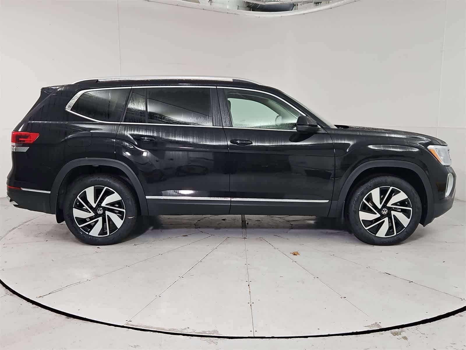 Thumbnail: 2026 Volkswagen Atlas - 7