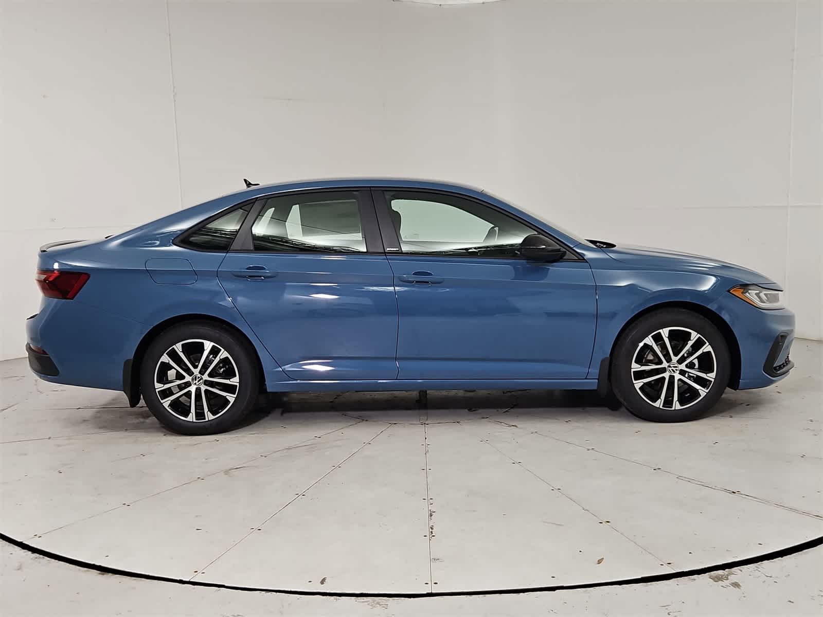 Thumbnail: 2026 Volkswagen Jetta - 7