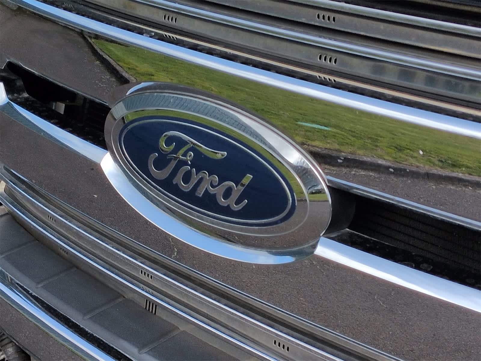 Thumbnail: 2019 Ford F-350 - 11