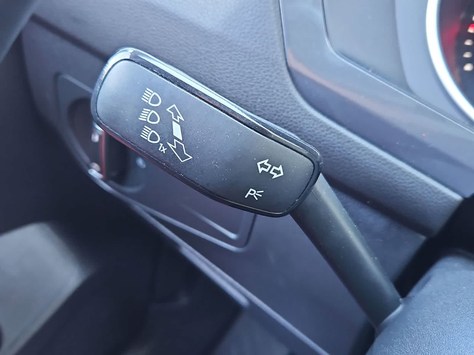 Thumbnail: 2020 Volkswagen Tiguan - 28