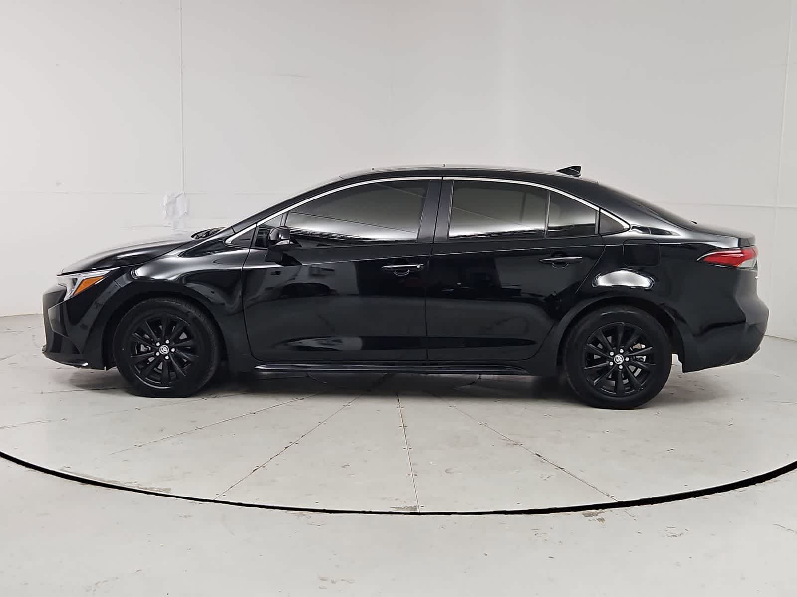 Thumbnail: 2024 Toyota Corolla - 3