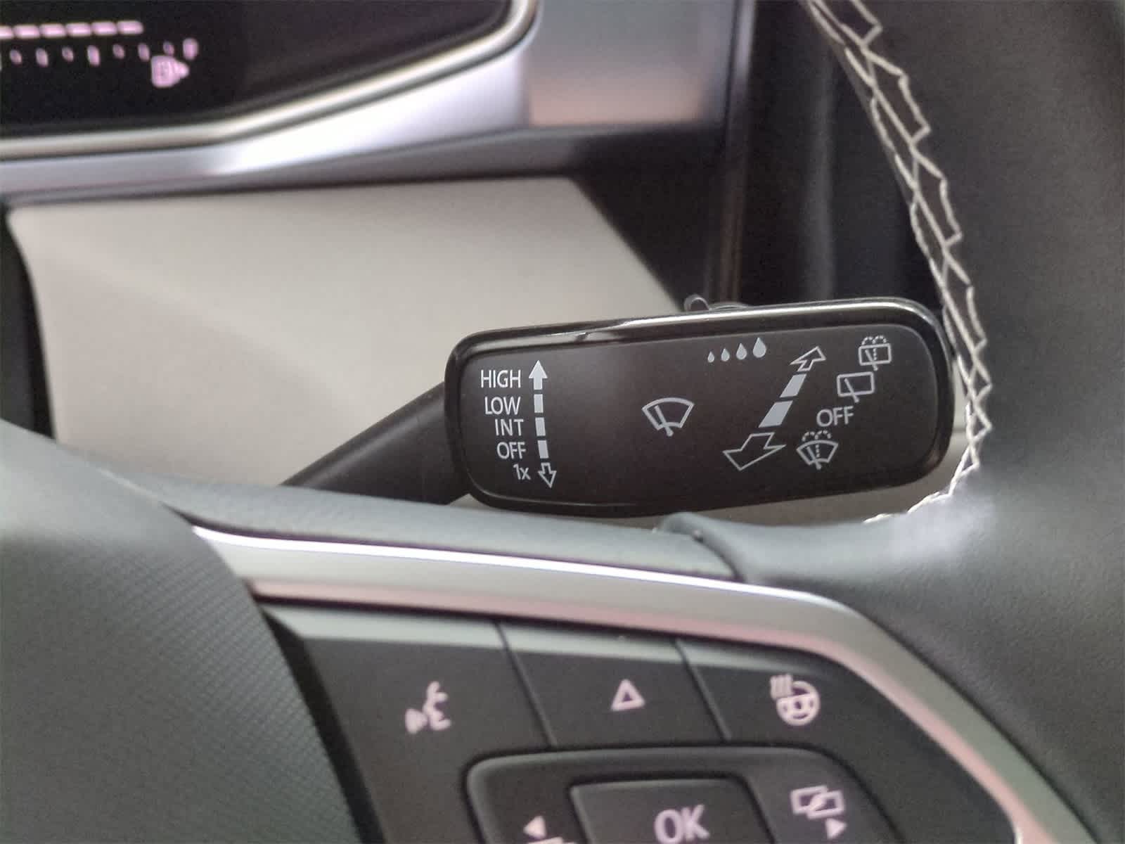 Thumbnail: 2025 Volkswagen Taos - 27