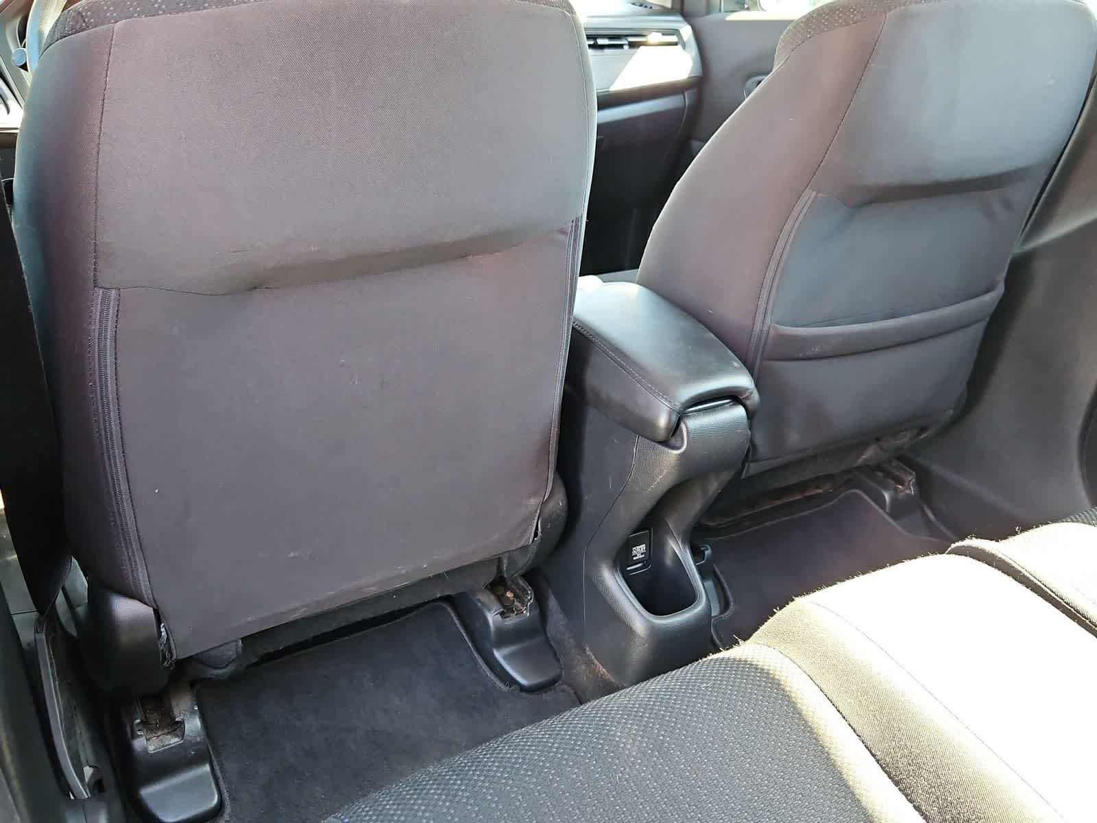 Thumbnail: 2016 Honda HR-V - 17