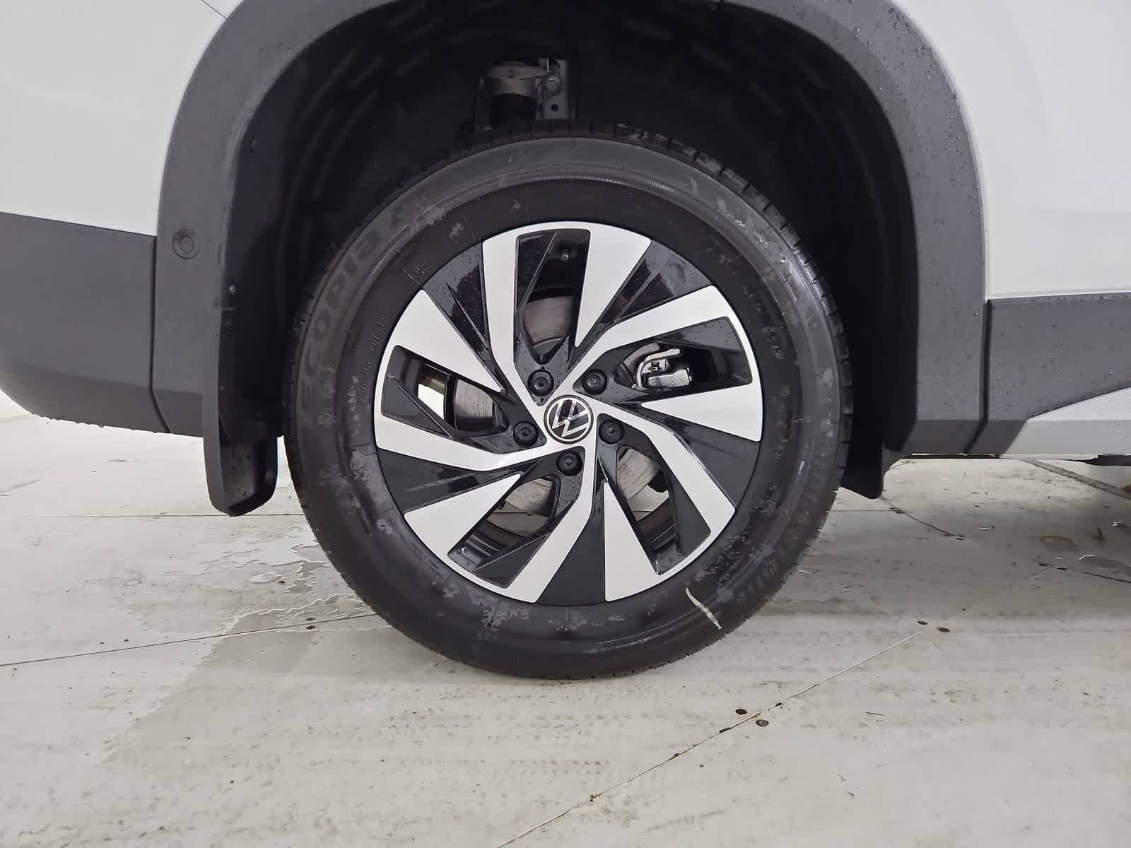 Thumbnail: 2026 Volkswagen Tiguan - 13