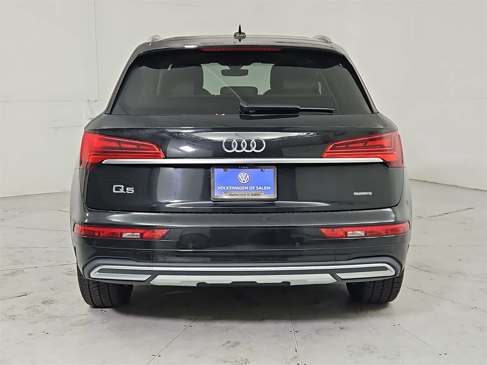 Thumbnail: 2022 Audi Q5 - 5