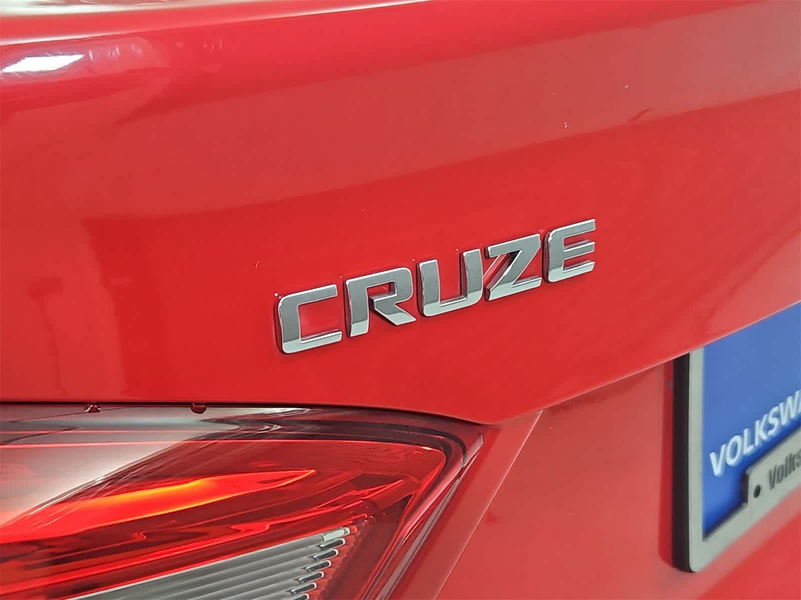 Thumbnail: 2018 Chevrolet Cruze - 11