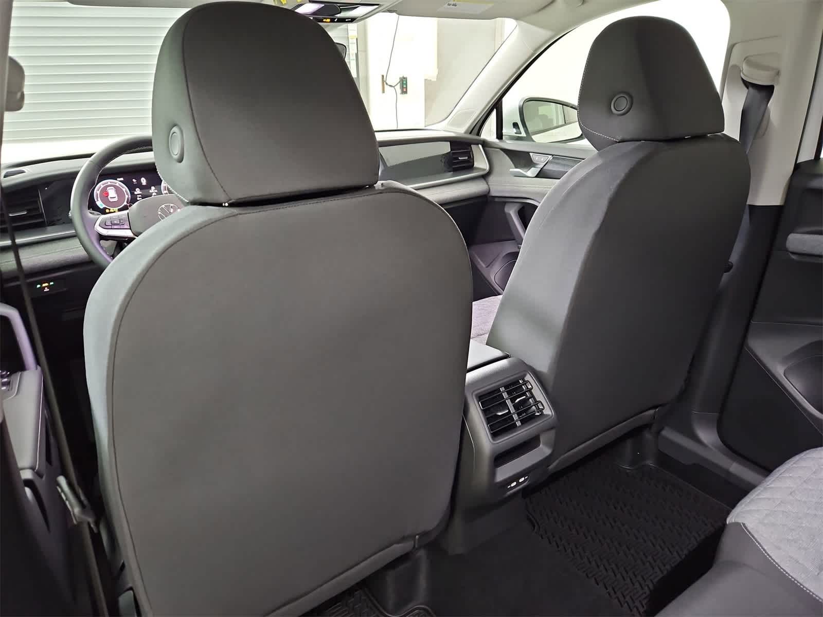 Thumbnail: 2026 Volkswagen Tiguan - 18