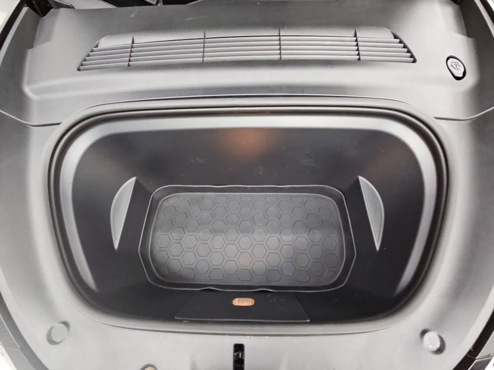 Thumbnail: 2024 Tesla Model Y - 14