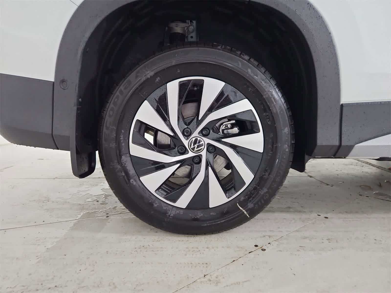 Thumbnail: 2026 Volkswagen Tiguan - 13