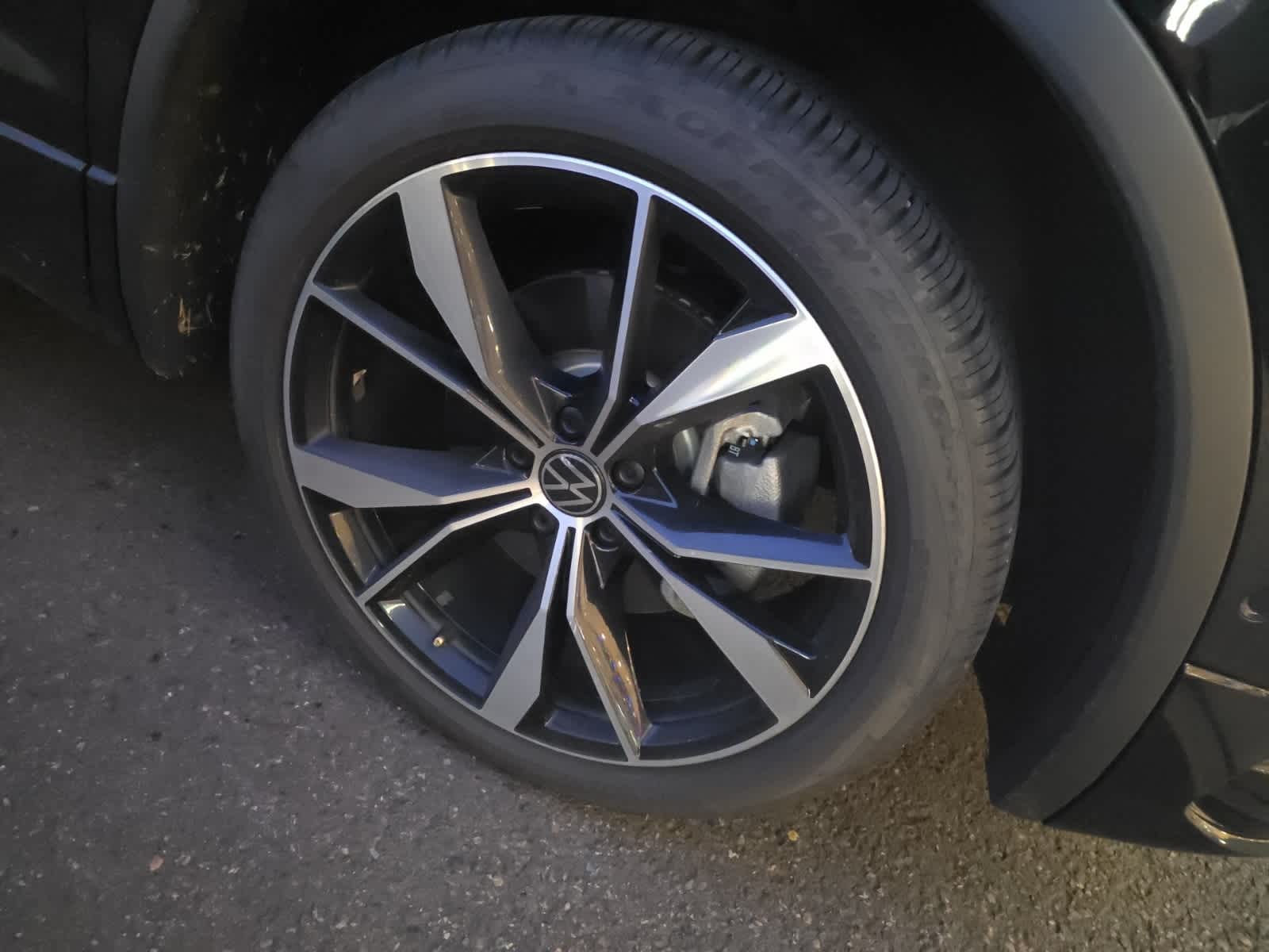 Thumbnail: 2024 Volkswagen Tiguan - 4