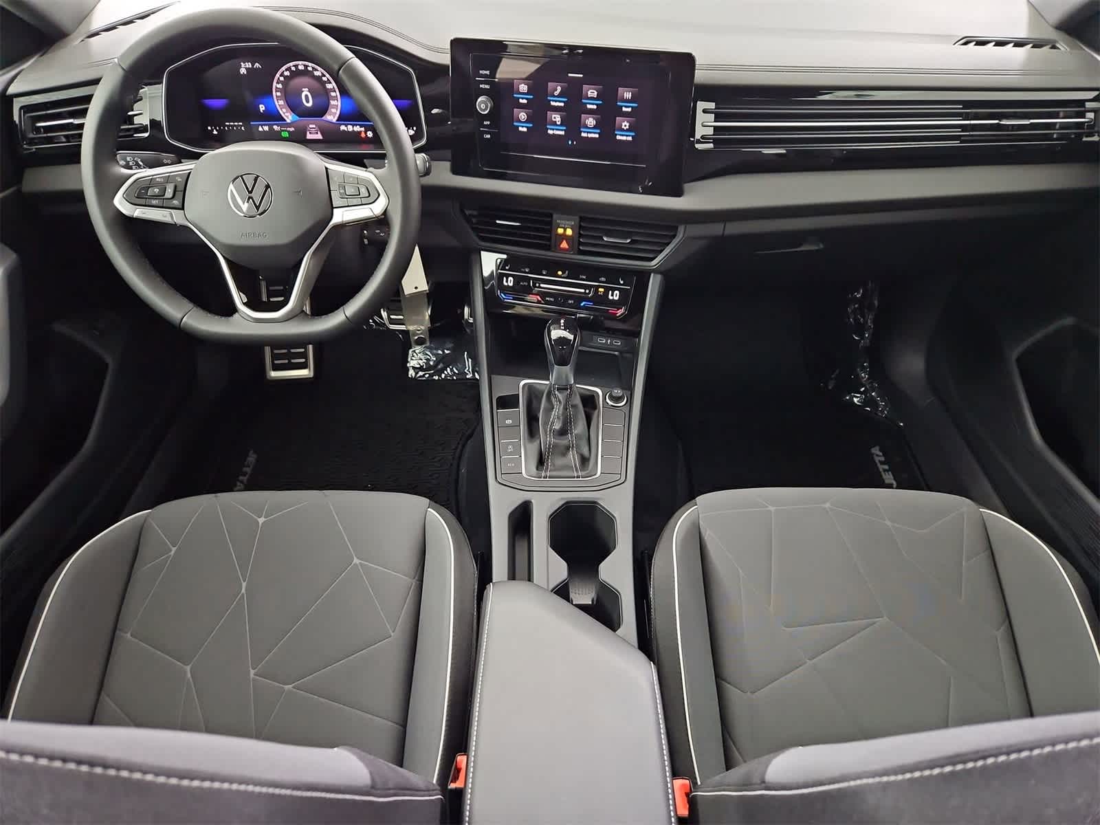 Thumbnail: 2025 Volkswagen Jetta - 15