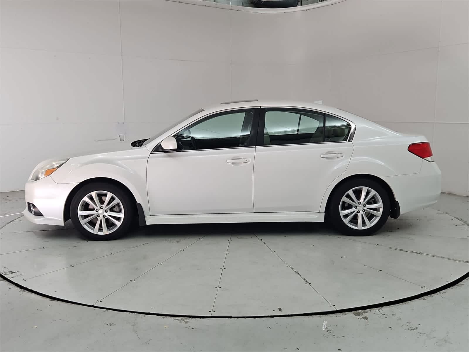 2013 Subaru Legacy Limited 3