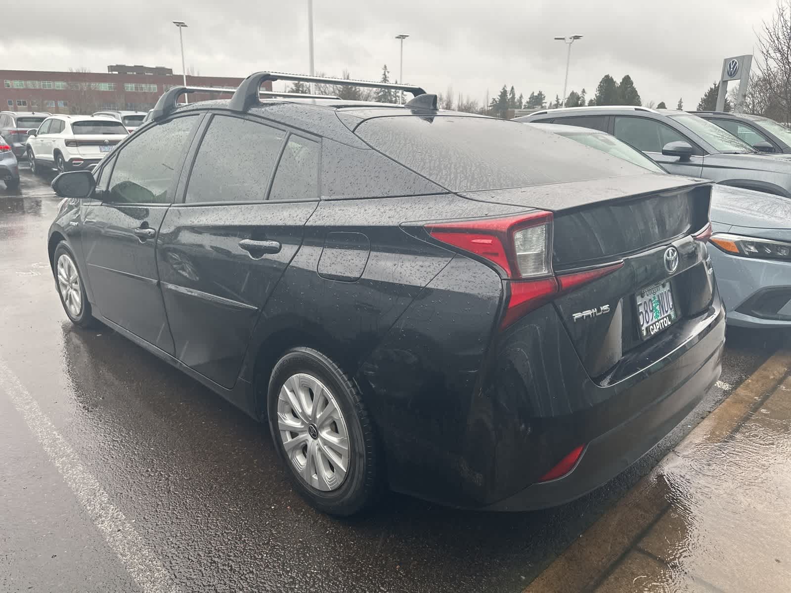 Thumbnail: 2022 Toyota Prius - 11