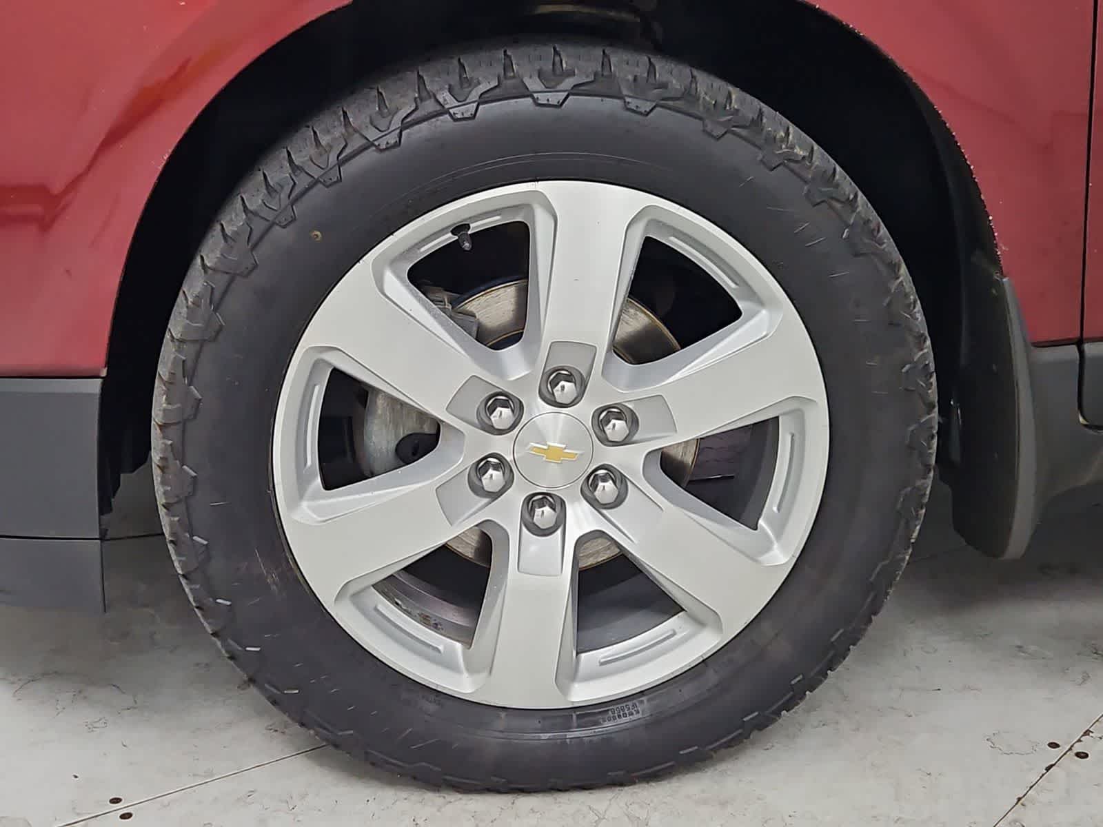 Thumbnail: 2017 Chevrolet Traverse - 13