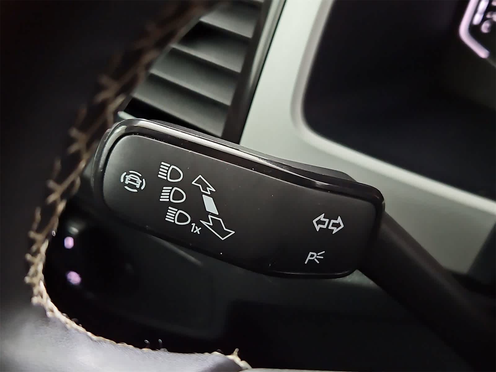 Thumbnail: 2021 Volkswagen Atlas - 28