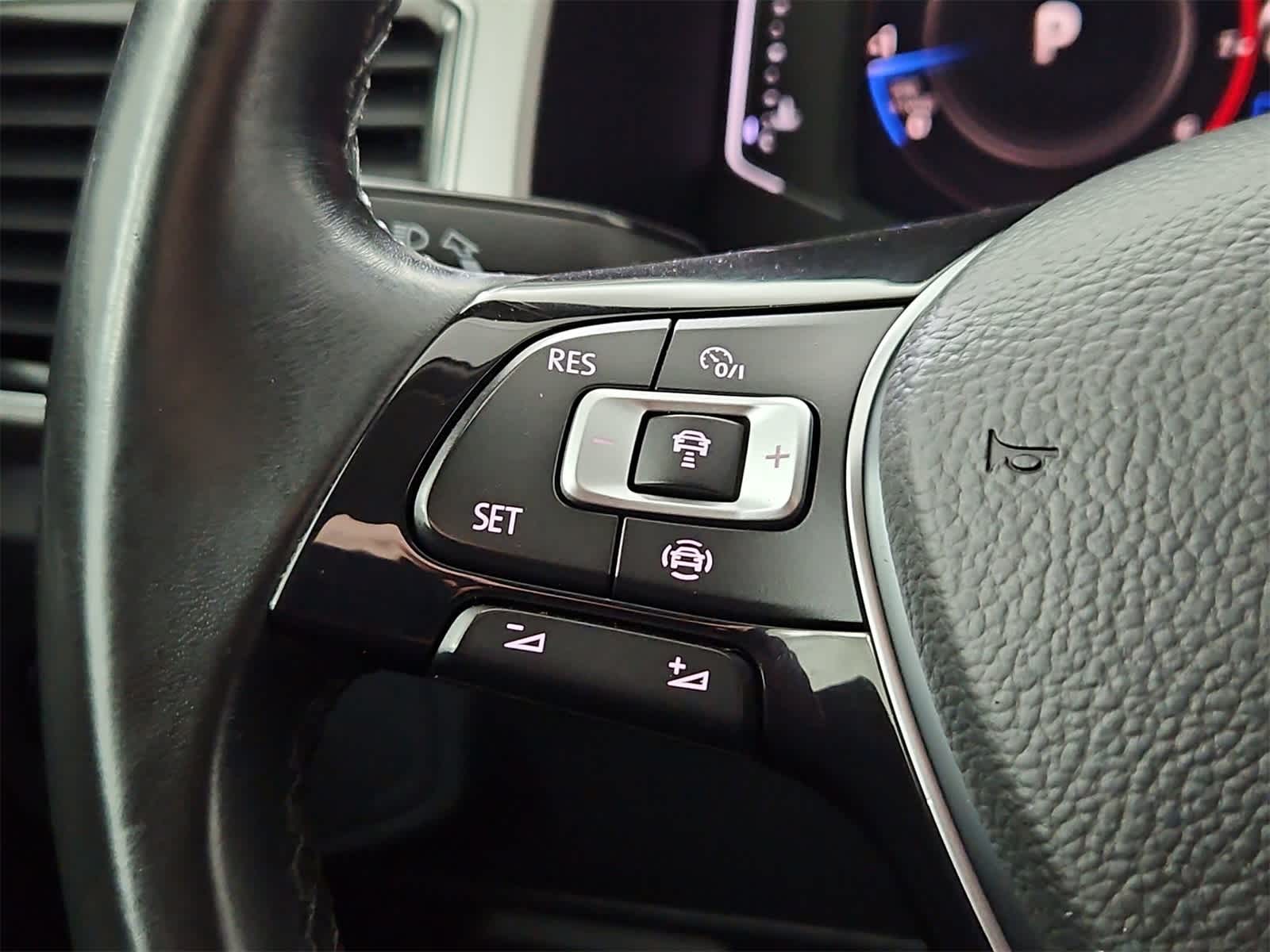 Thumbnail: 2019 Volkswagen Atlas - 25