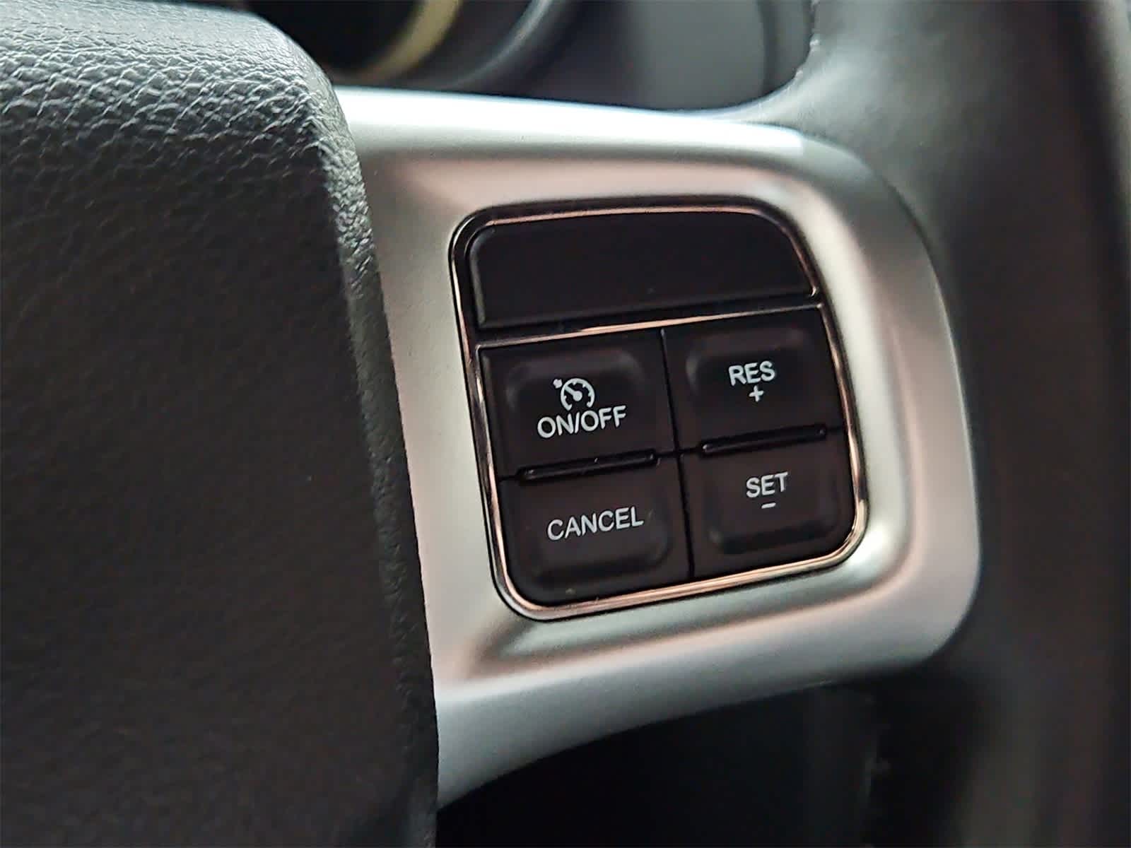 Thumbnail: 2012 Dodge Challenger - 24