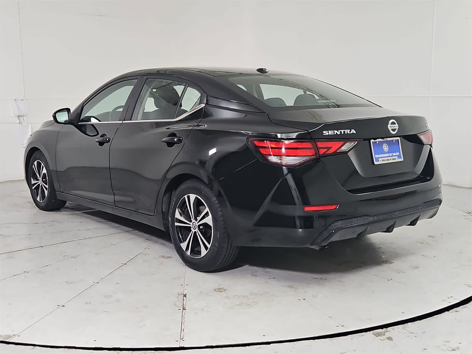 Thumbnail: 2021 Nissan Sentra - 4