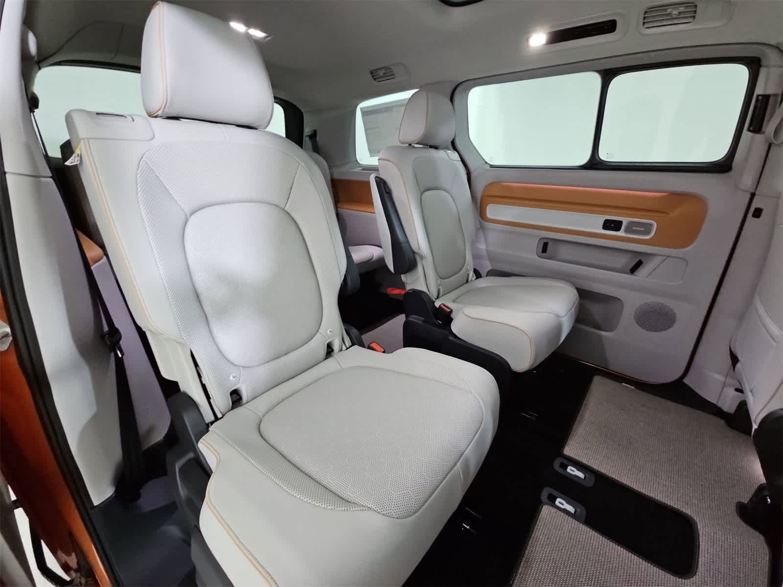 Thumbnail: 2025 Volkswagen ID.Buzz - 21