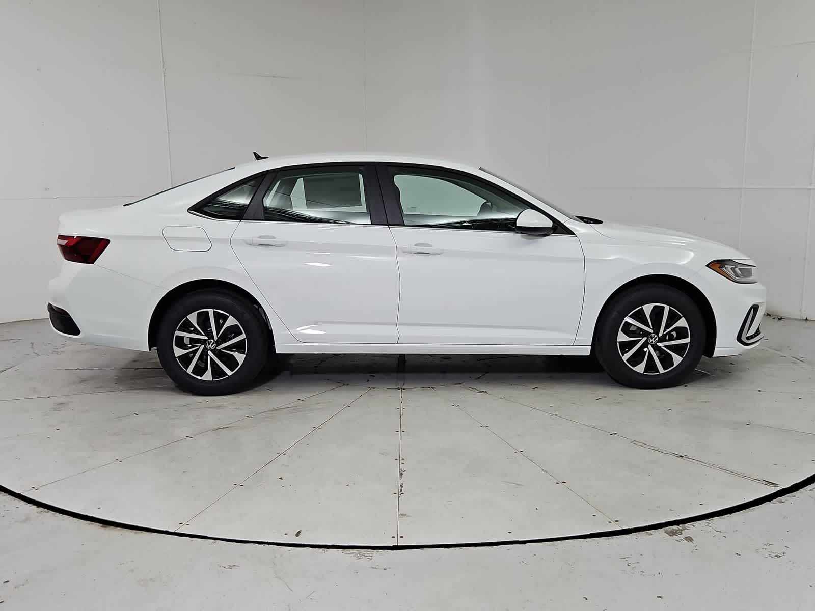 Thumbnail: 2026 Volkswagen Jetta - 7
