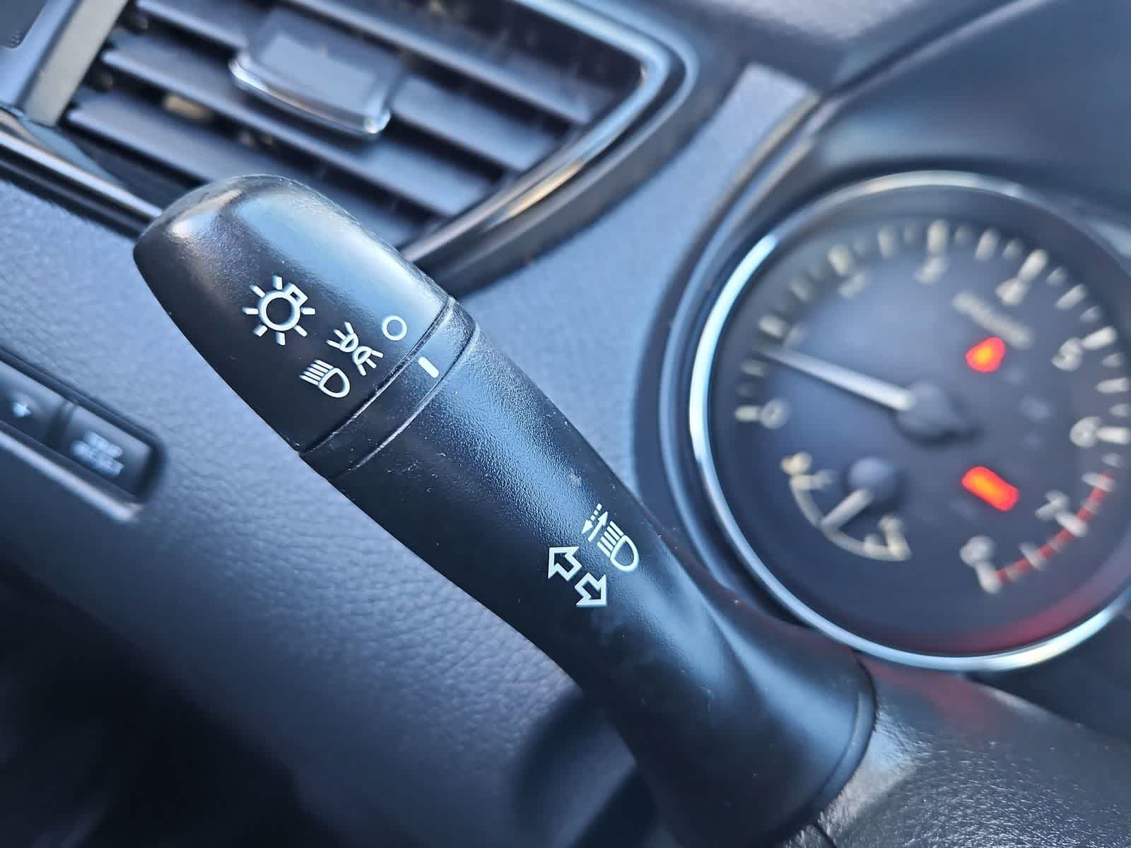 Thumbnail: 2018 Nissan Rogue Sport - 26