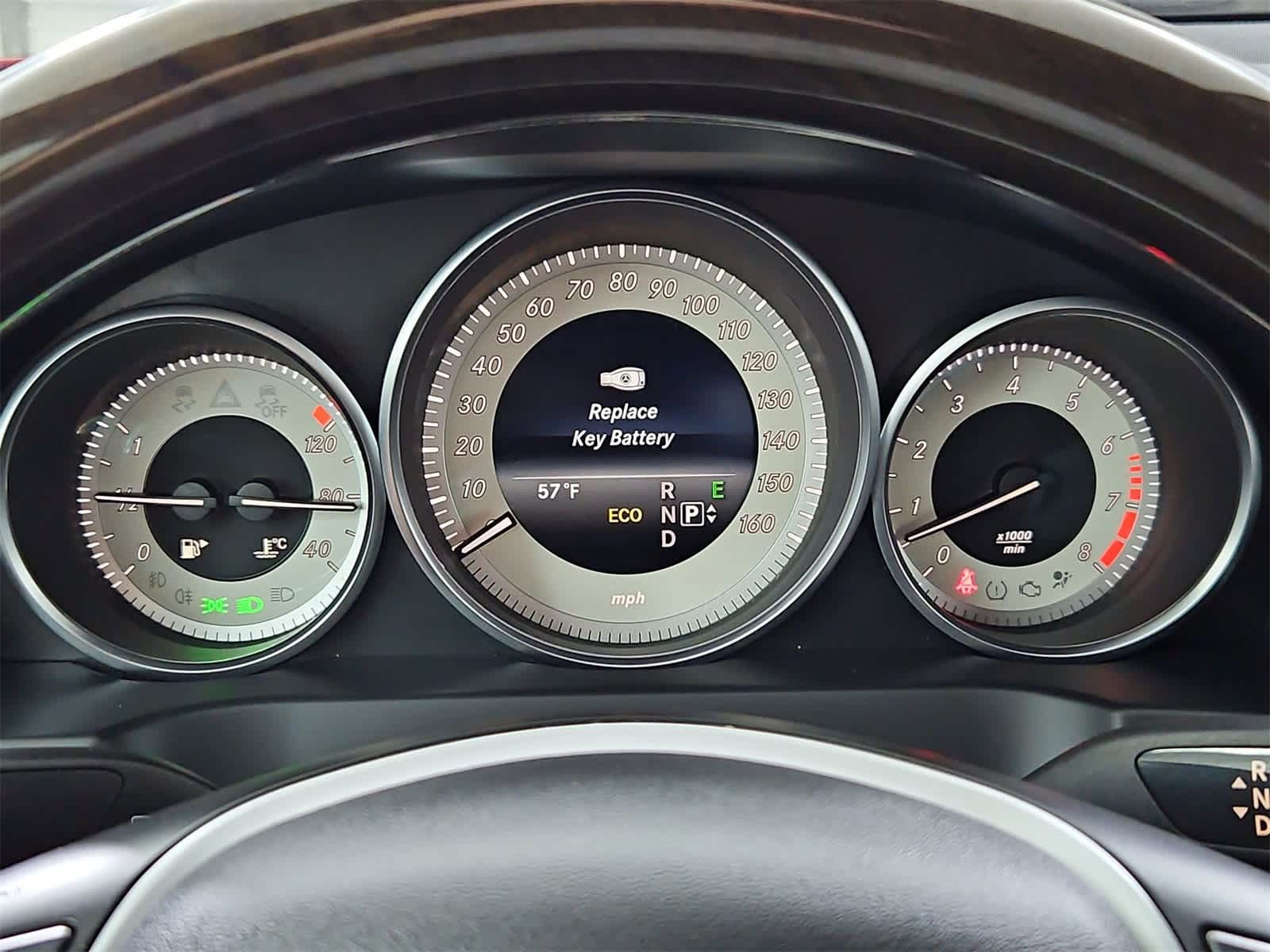 Thumbnail: 2014 Mercedes-Benz E-Class - 34