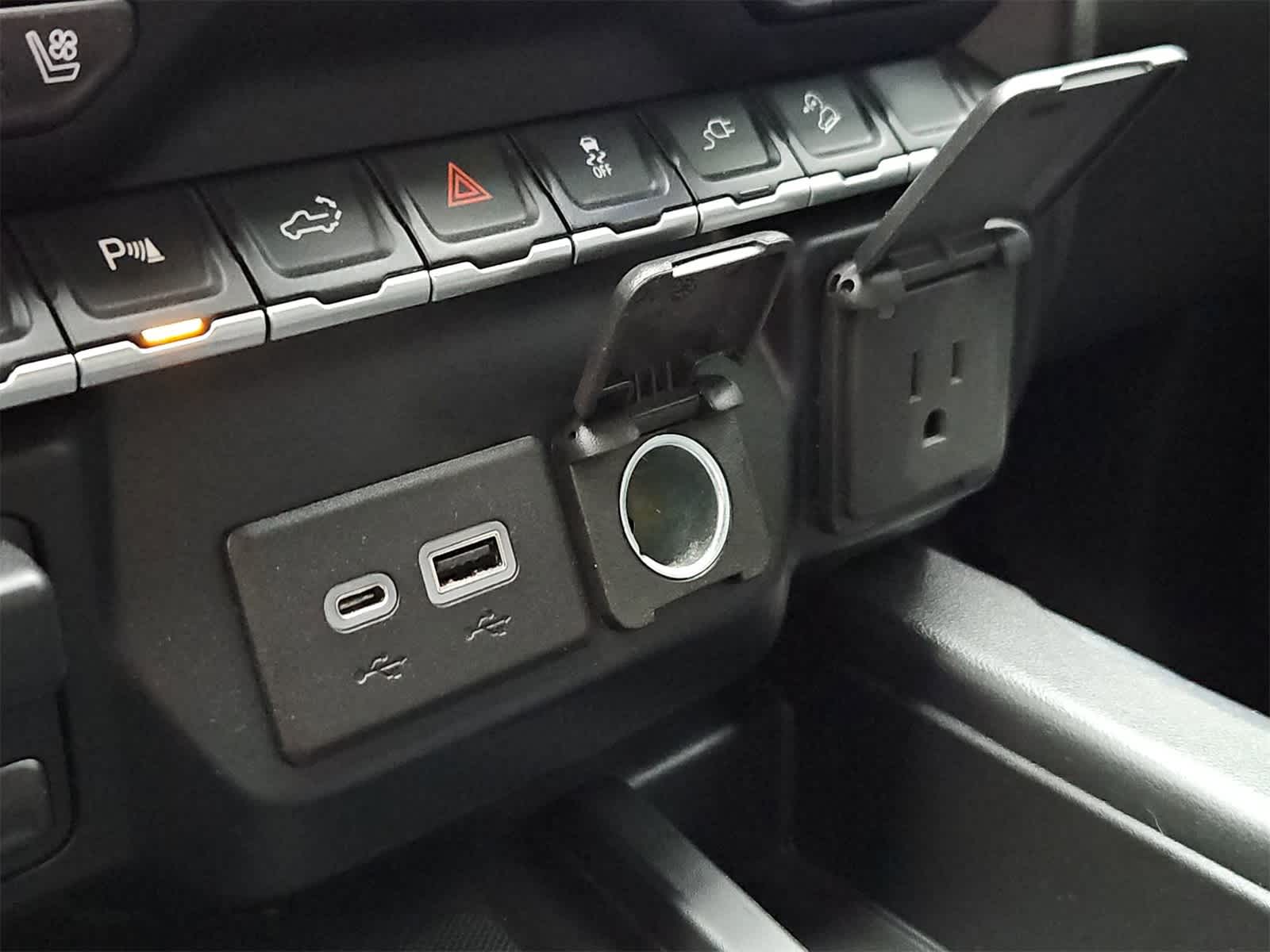 Thumbnail: 2021 Chevrolet Silverado 3500 - 31