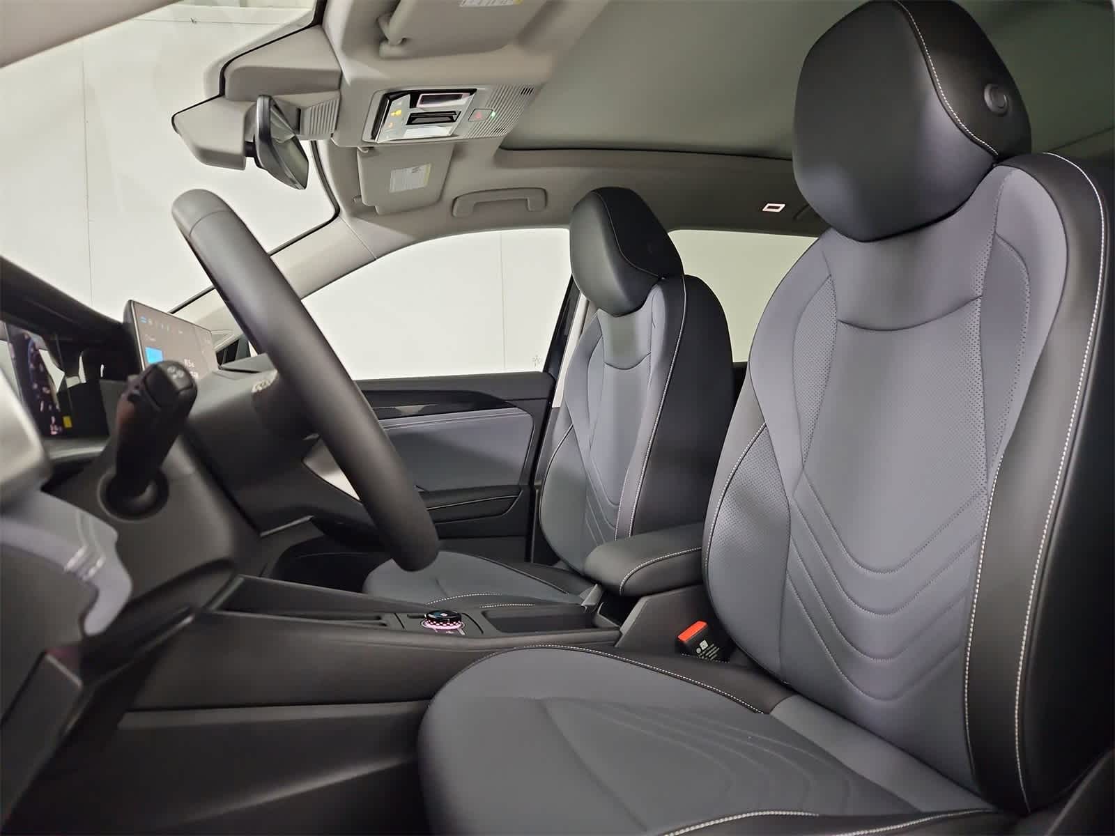 Thumbnail: 2025 Volkswagen Tiguan - 16