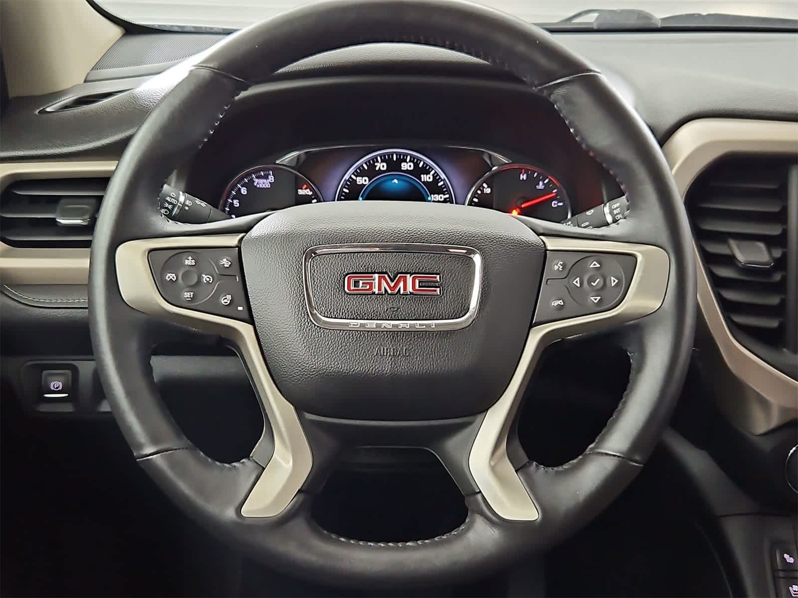 Thumbnail: 2017 GMC Acadia - 24