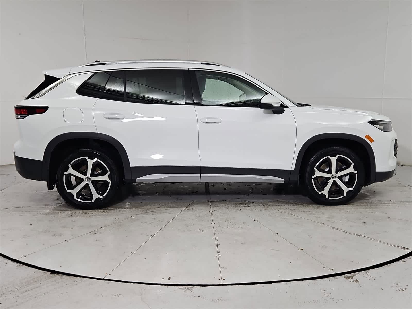 Thumbnail: 2026 Volkswagen Tiguan - 7