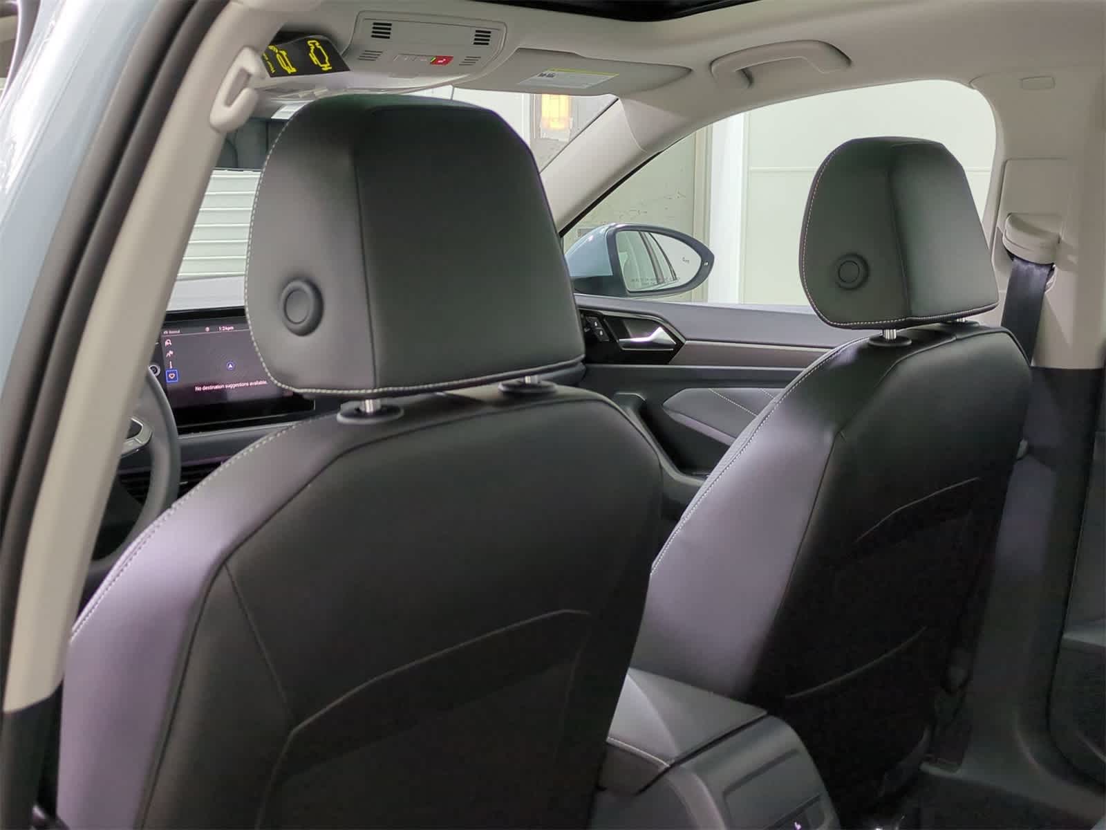 Thumbnail: 2025 Volkswagen Jetta - 18