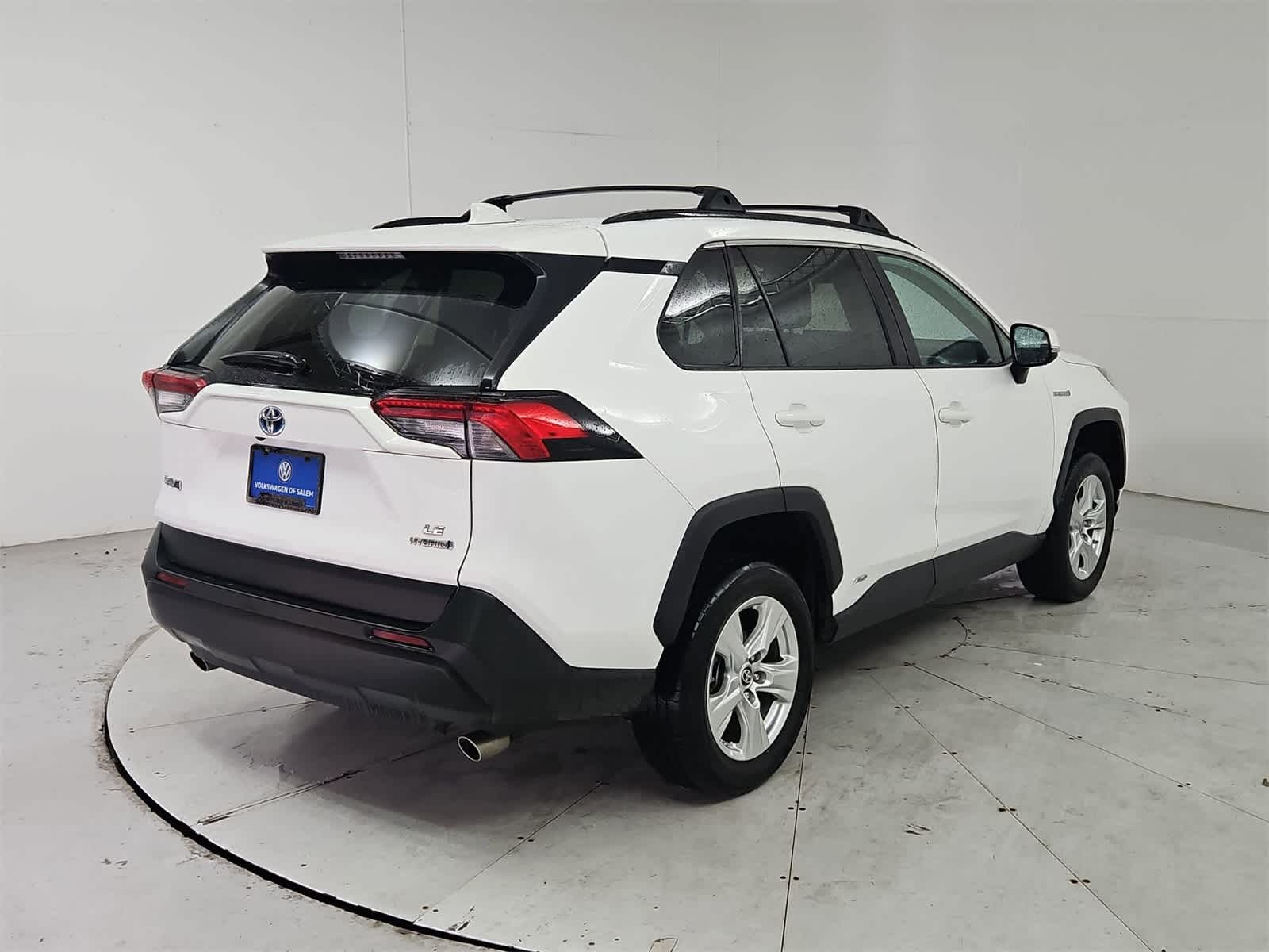 Thumbnail: 2021 Toyota RAV4 - 12