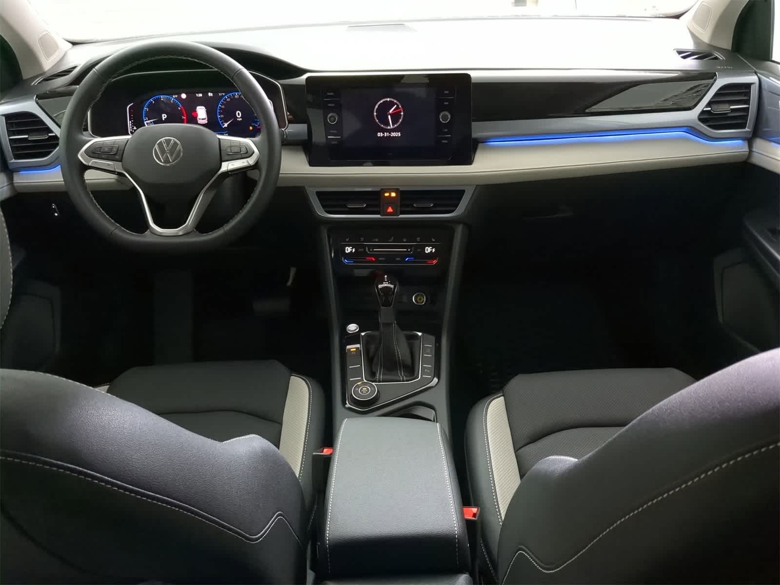 Thumbnail: 2025 Volkswagen Taos - 14