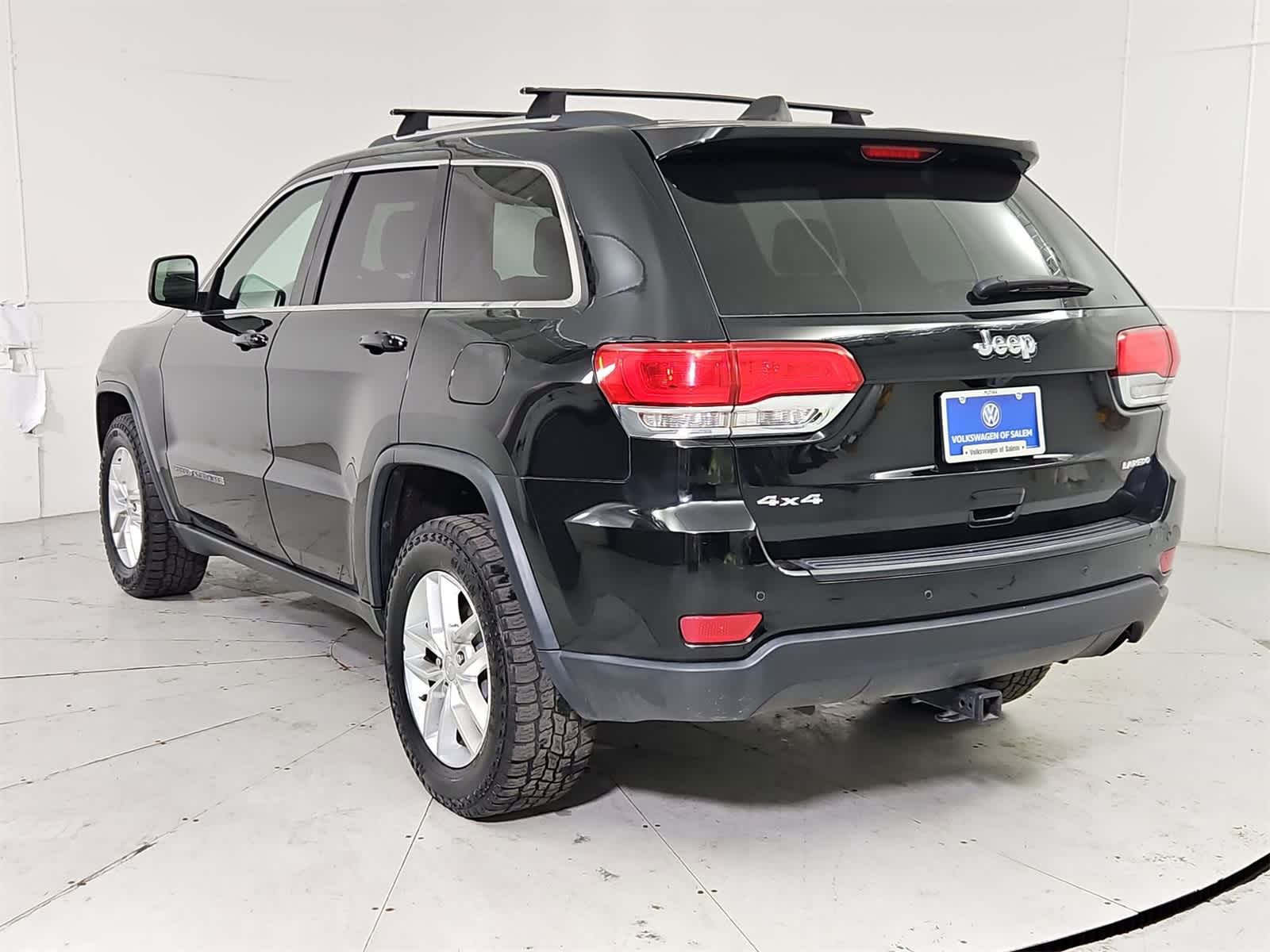 Thumbnail: 2017 Jeep Grand Cherokee - 4