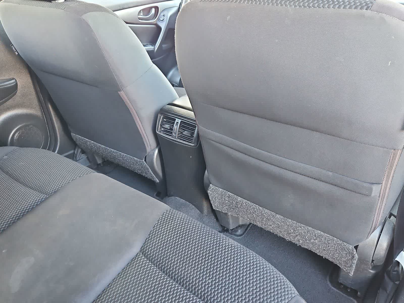 Thumbnail: 2018 Nissan Rogue Sport - 18