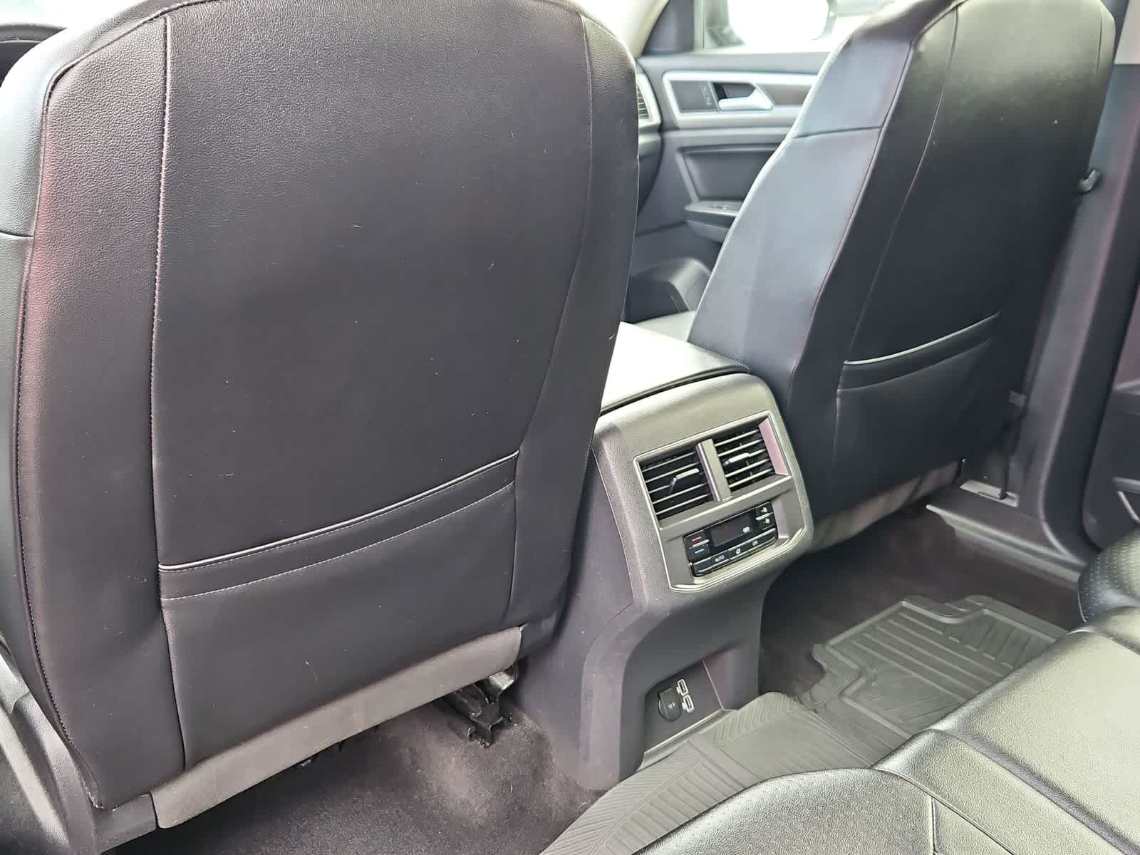 Thumbnail: 2018 Volkswagen Atlas - 18