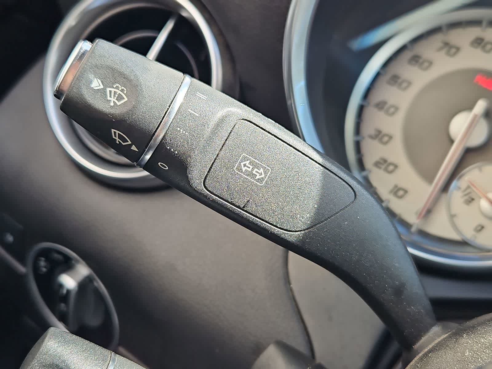 Thumbnail: 2016 Mercedes-Benz SLK - 22