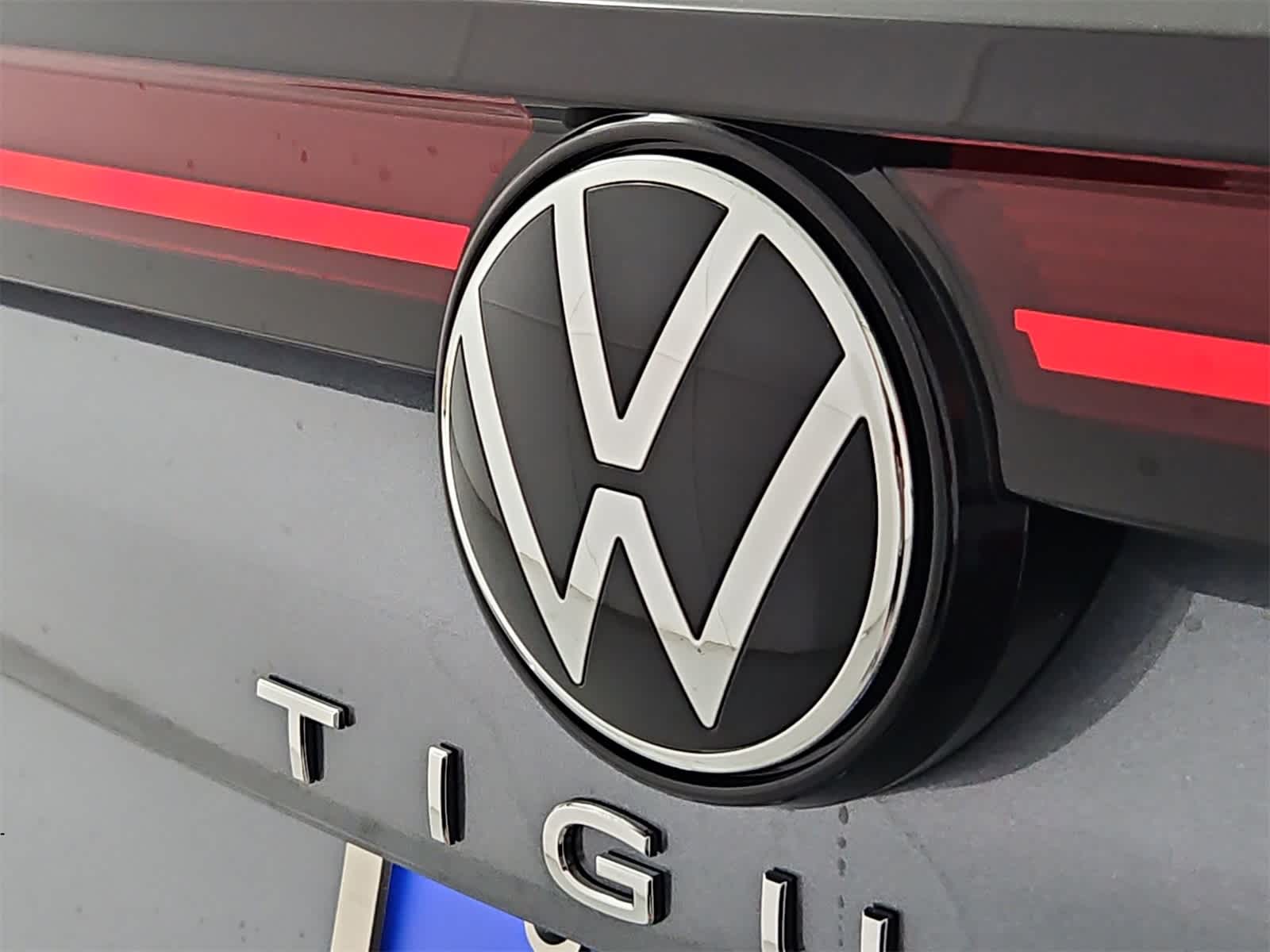 Thumbnail: 2025 Volkswagen Tiguan - 11