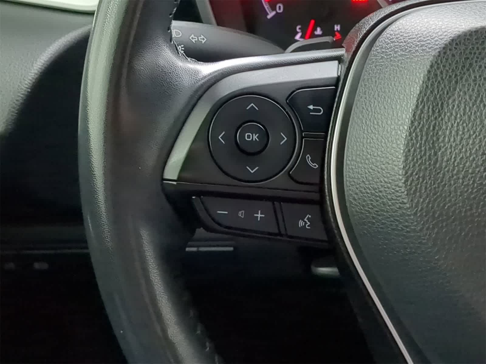 Thumbnail: 2021 Toyota Corolla - 22