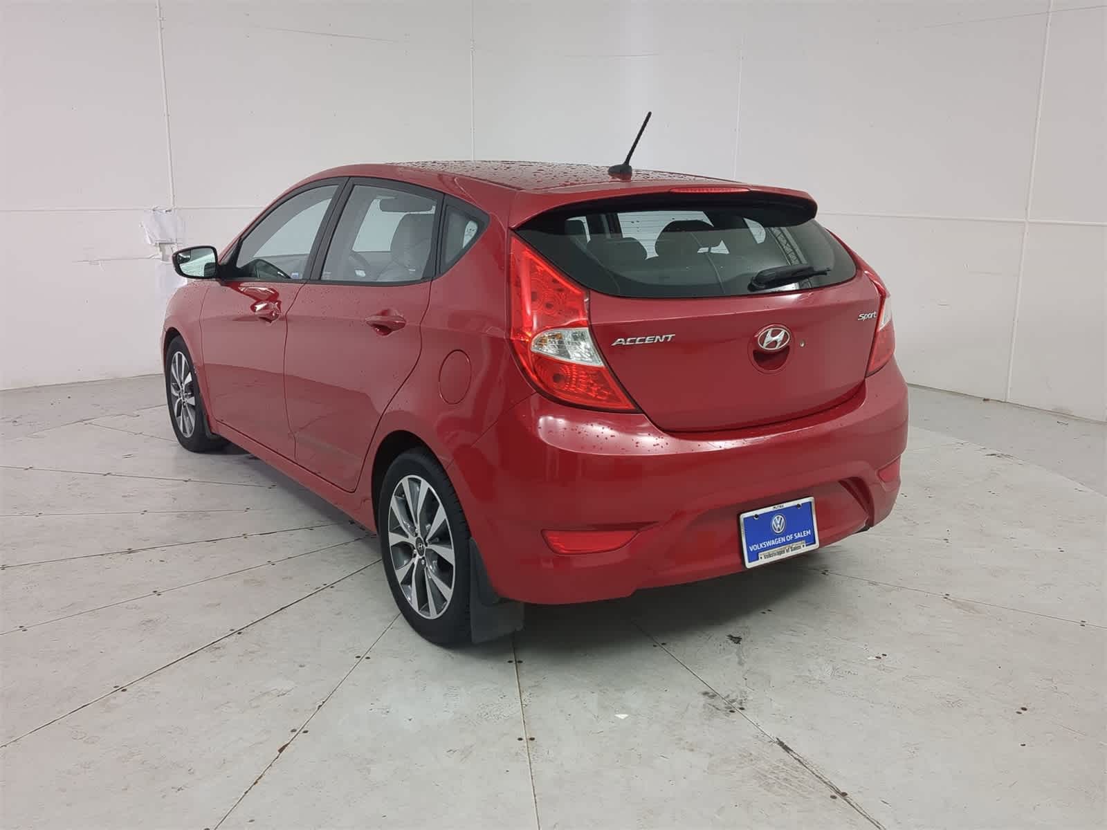 Thumbnail: 2015 Hyundai Accent - 4