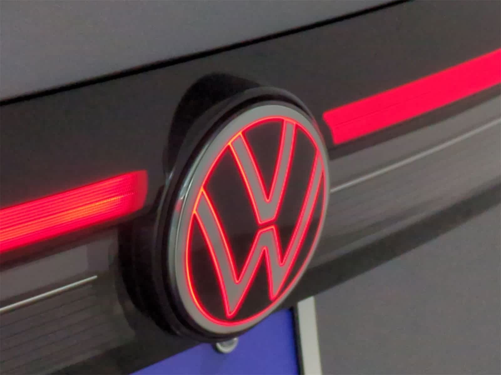 Thumbnail: 2025 Volkswagen Taos - 11