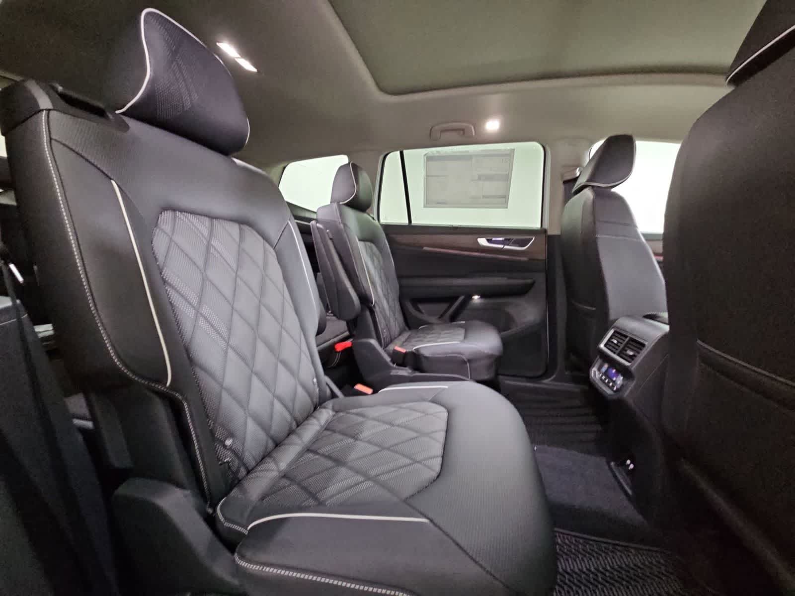 Thumbnail: 2026 Volkswagen Atlas - 21