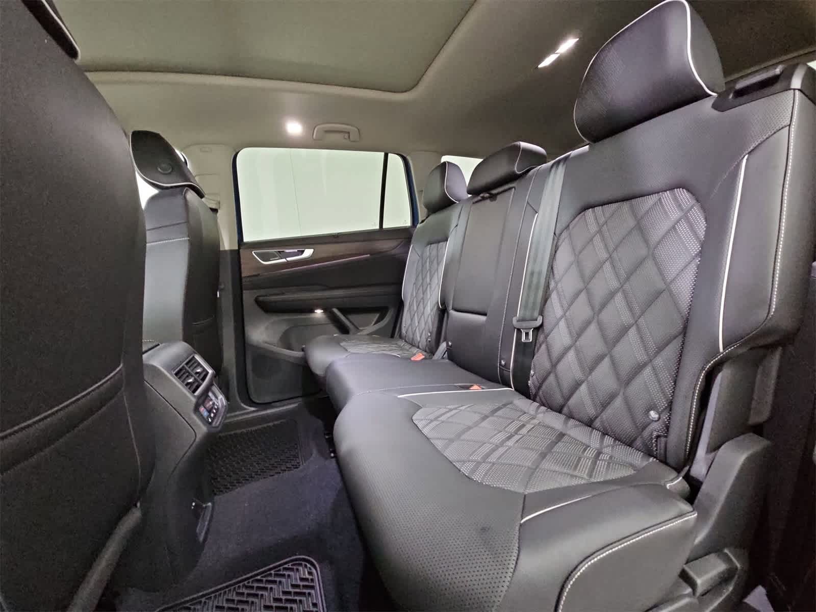 Thumbnail: 2026 Volkswagen Atlas - 20