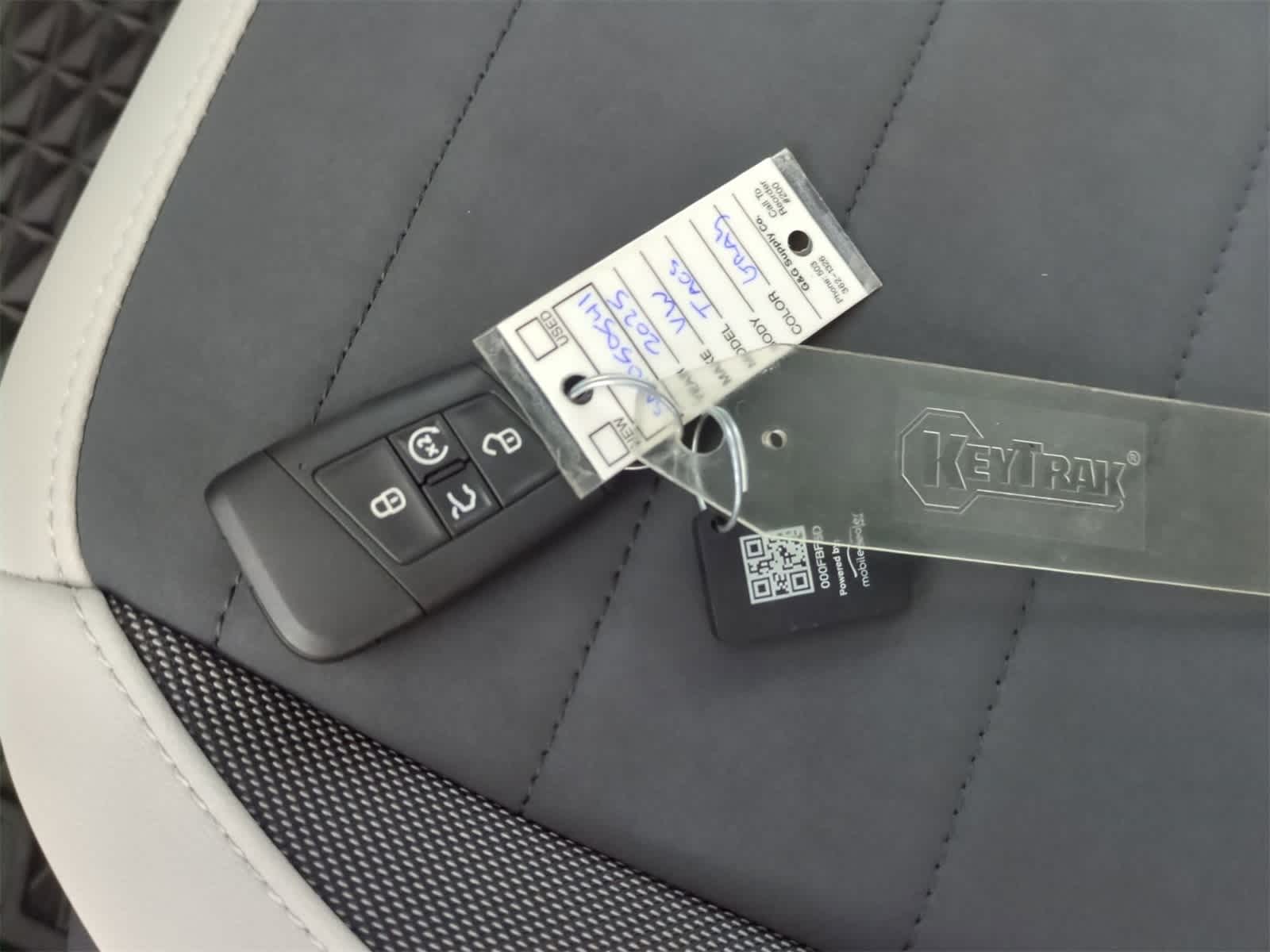 Thumbnail: 2025 Volkswagen Taos - 36