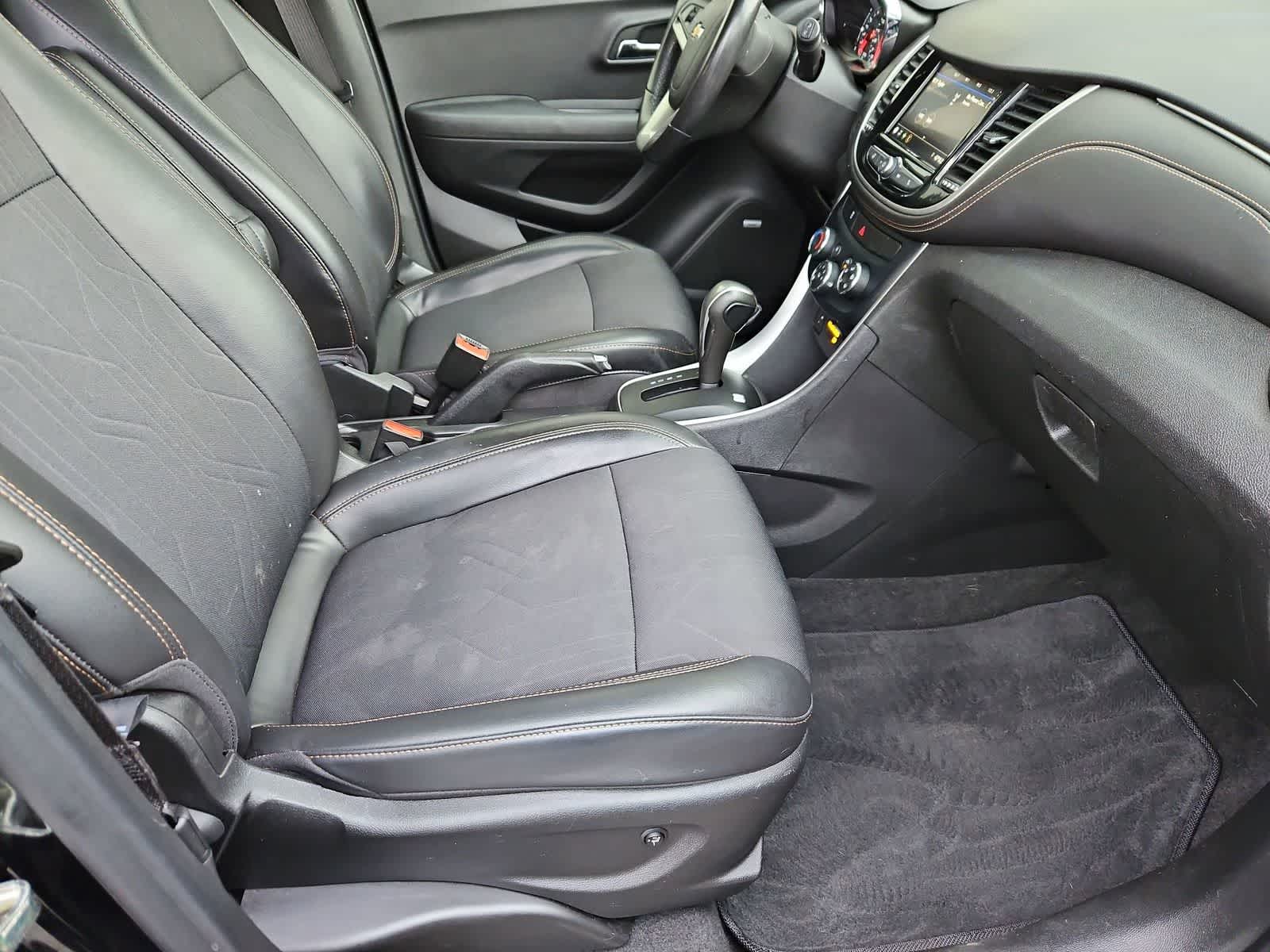 Thumbnail: 2020 Chevrolet Trax - 21