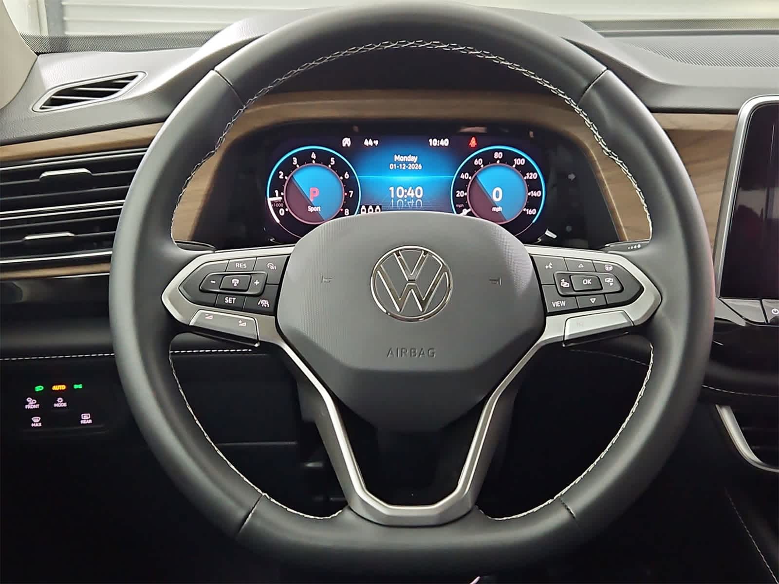 Thumbnail: 2026 Volkswagen Atlas - 24