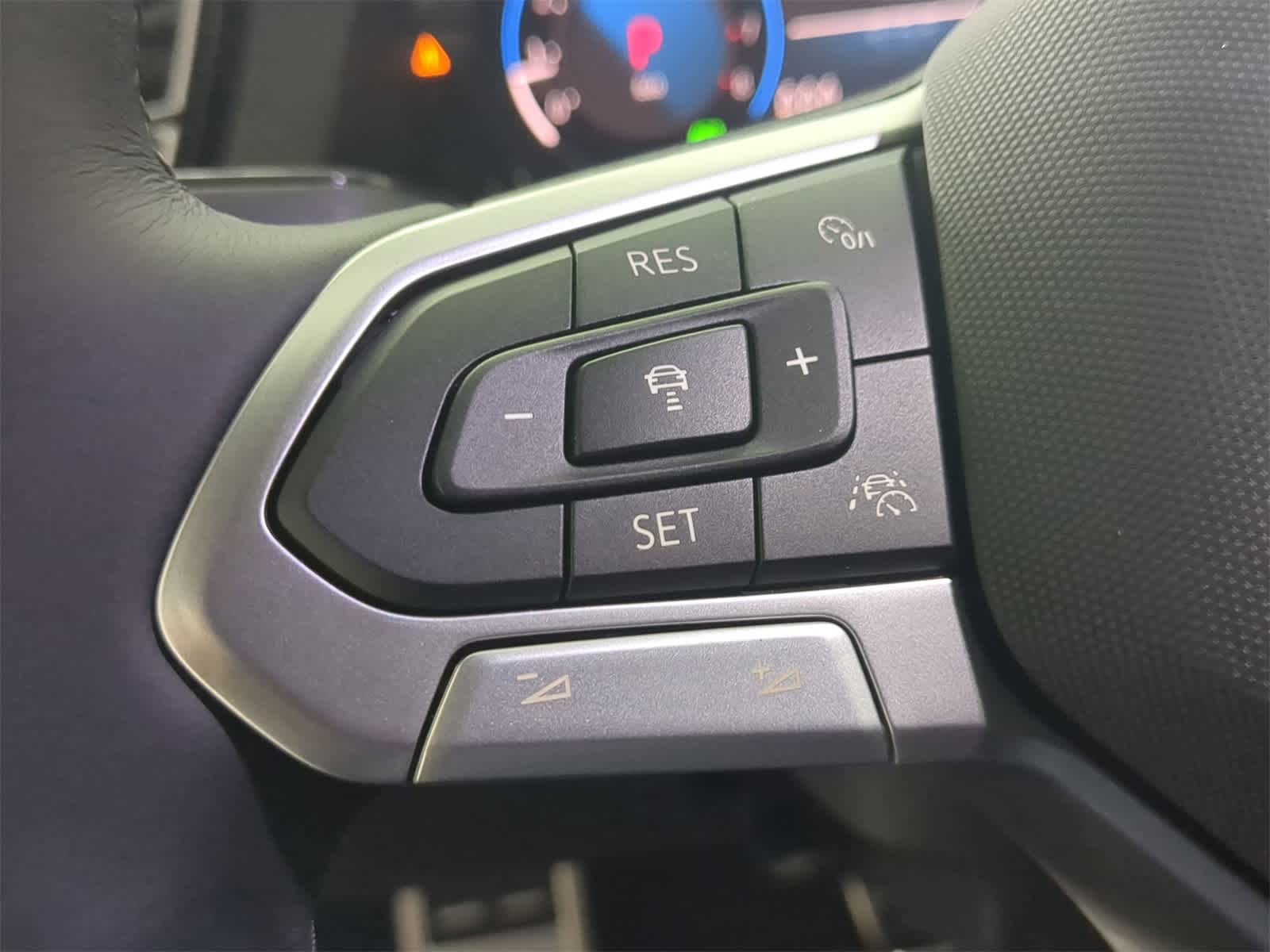 Thumbnail: 2026 Volkswagen Atlas - 25