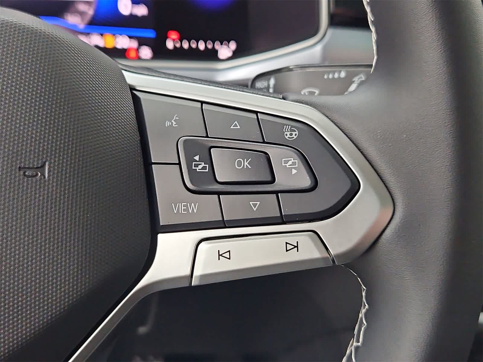 Thumbnail: 2025 Volkswagen Taos - 25