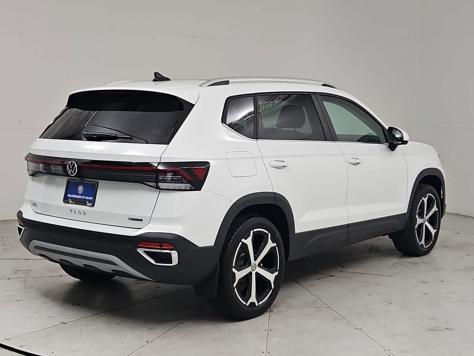 Thumbnail: 2026 Volkswagen Taos - 6