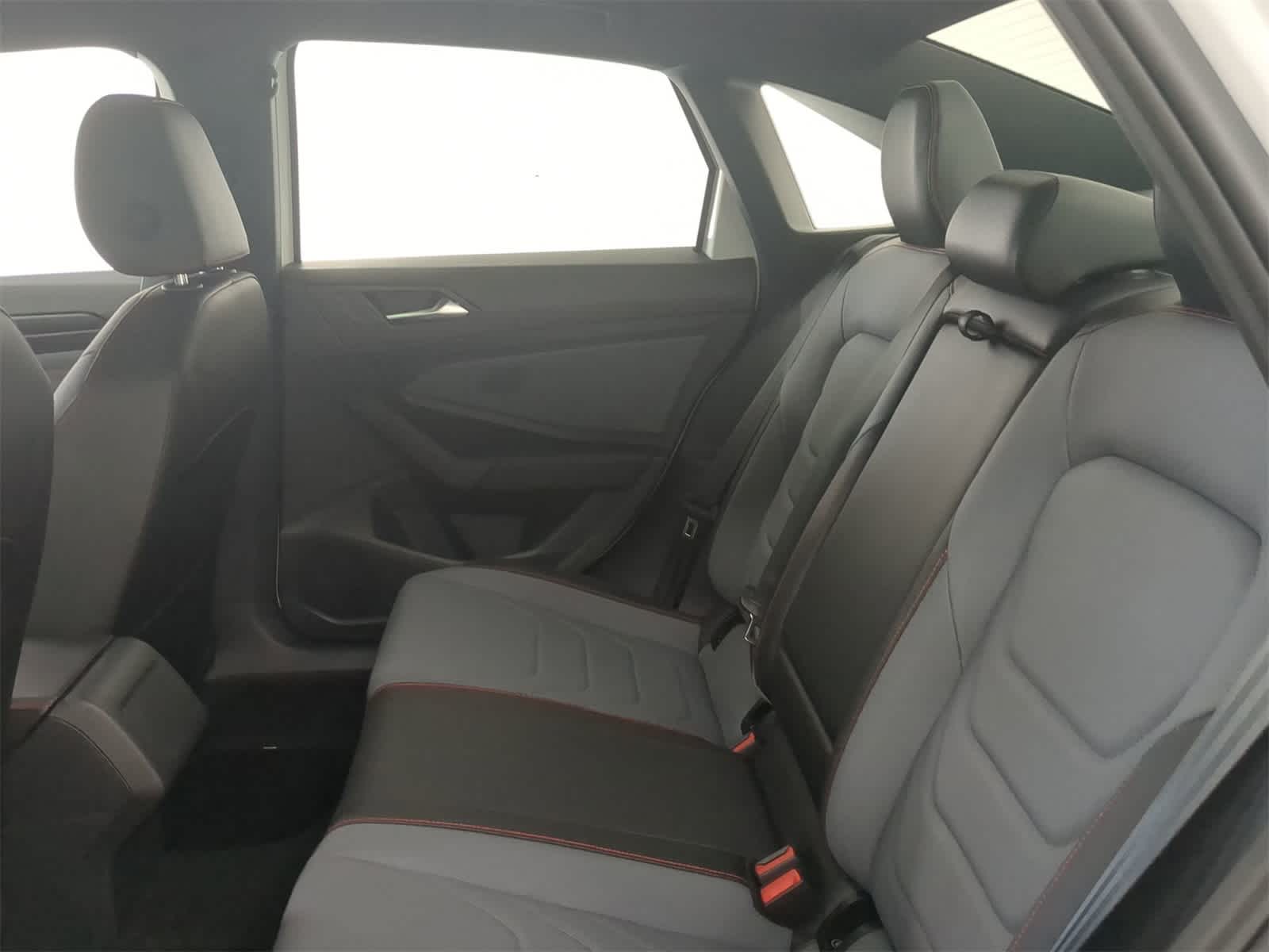 Thumbnail: 2025 Volkswagen Jetta - 19